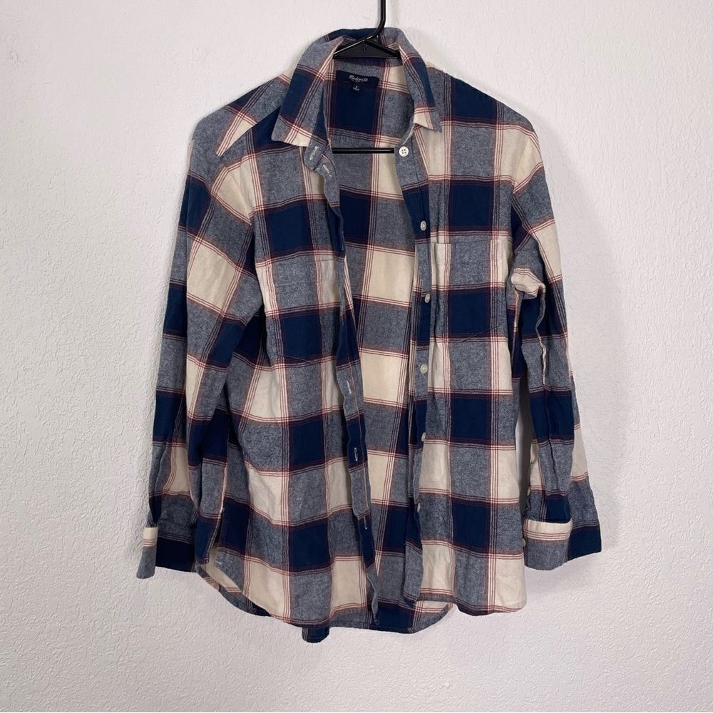 Madewell Navy Blue and Cream Plaid Button Down Shirt Women’s Small